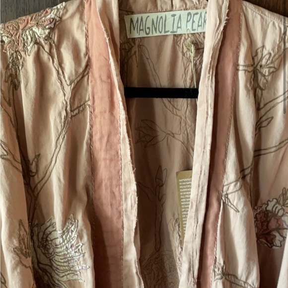 Magnolia pearl Lilikoi kimono - Picture 5 of 15